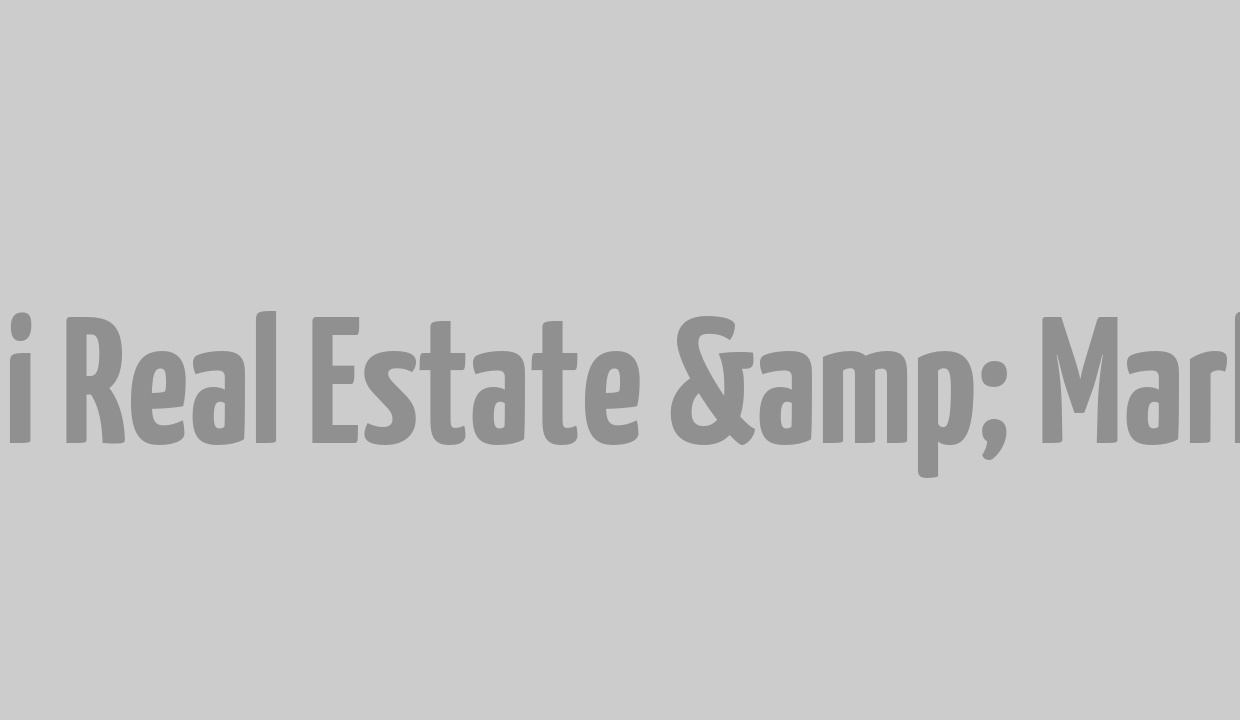 What is the difference between a real estate agent and a real estate broker?